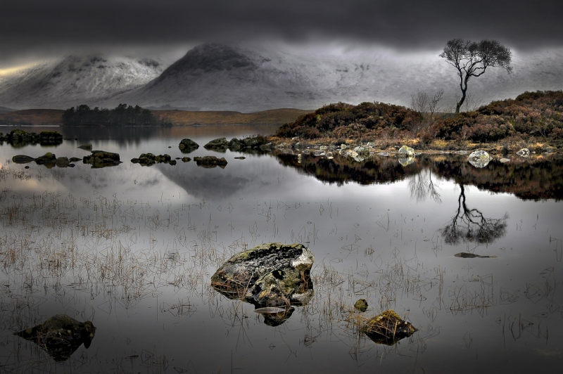 Lochan-Na-Achlaise-3-a.jpg